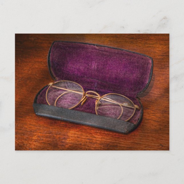 Optometry - Has anyone seen my glasses Postcard (Front)