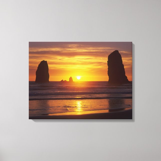 OR, Oregon Coast, Cannon Beach, seastacks at Canvas Print (Front)