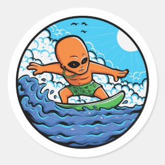 ORANGE ALIEN SURF CLASSIC ROUND STICKER