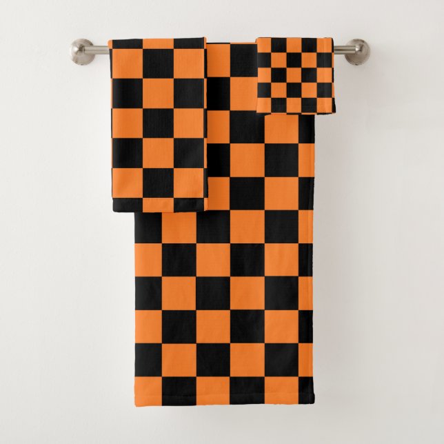 Orange et noir Checkered (En situation)