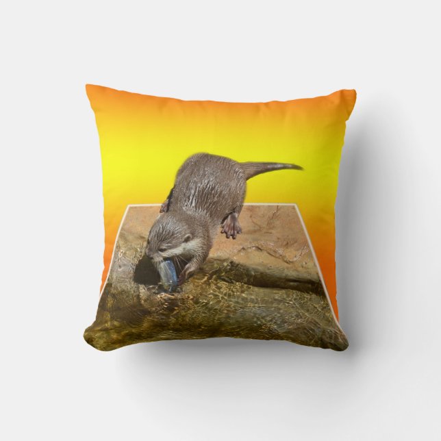 Orange Otter, Otter, Coussin Lounge (Recto)