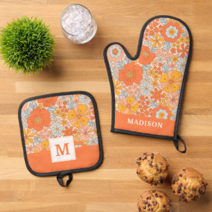 Orange Retro Flower Pattern Oven Mitt & Pot Holder Set