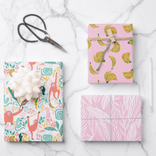 Orangoutan mignon, banane et feuilles tropicaux ro