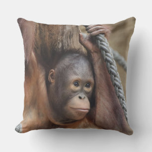 OrangUtan 002 Throw Pillow