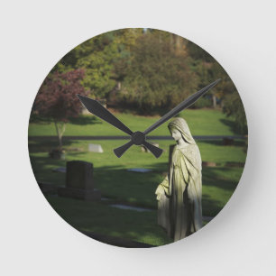 Oregon, Lake Oswego, Oswego Pioneer Cemetery Round Clock
