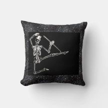 Oreiller à jet de coton, SKELETON DANSEUSE 16" x 1