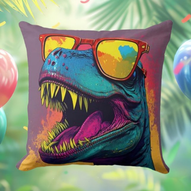 Oreiller à lancer dinosaure T Rex (Transform your child's dinosaur bedroom with our personalized T-Rex throw pillow! )