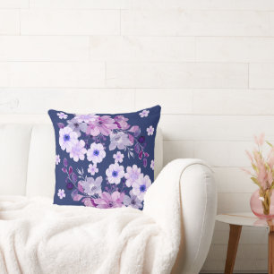 Oreiller à lancer floral teint violet doux