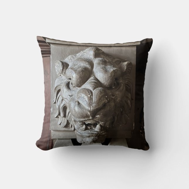 Oreiller à tête de lion (Recto)