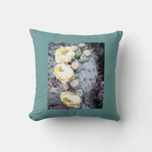 Oreiller carré d'art numérique de fleurs de cactus