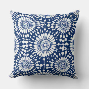 Oreiller décoratif bleu jeté