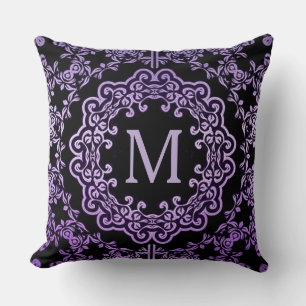Oreiller motif motif motif violet monogramme