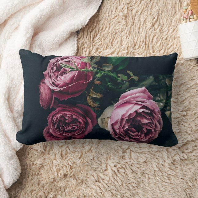Oreillers à lancer floraux de pivoines violettes (Couverture)