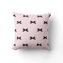 Oreillers décoratifs élégants à motifs de bow