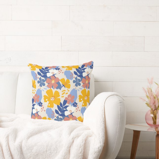 Organic Flat Floral  Throw Pillow (Couch)