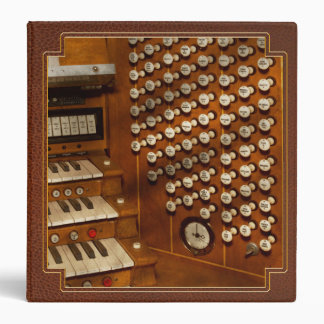Organist - Ready at the controls Binder