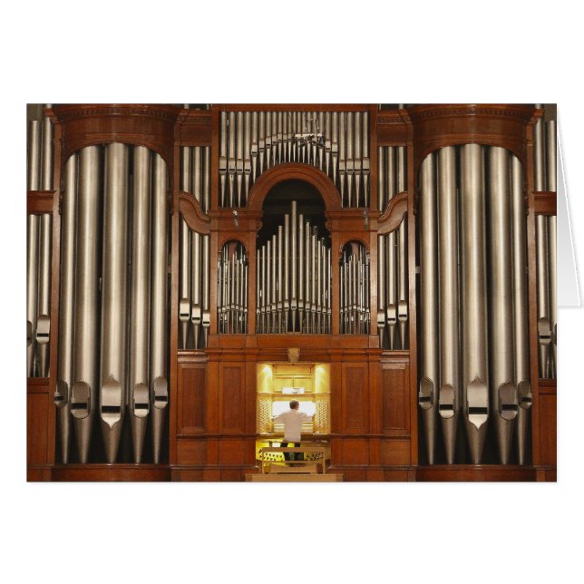 Organiste à la console d'orgue (Devant horizontal)