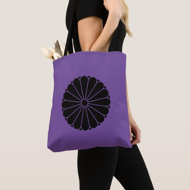 Oriental Black Kiku Chrysanthemum Mon Kamon Art Tote Bag (Close Up)