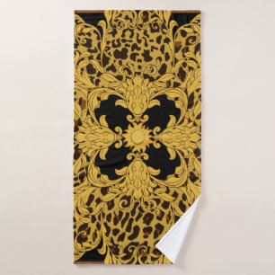 Ornament seamless pattern with leopard and baroque bath towel