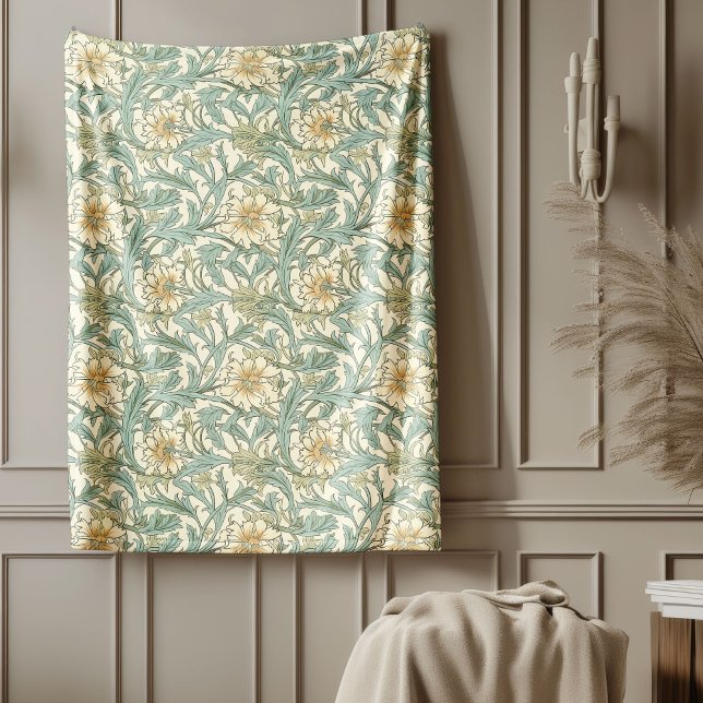 Ornate Nature-Inspired Morris Style pastel colours Fleece Blanket (Ornate Nature-Inspired Morris Style pastel colors Fleece Blanket)