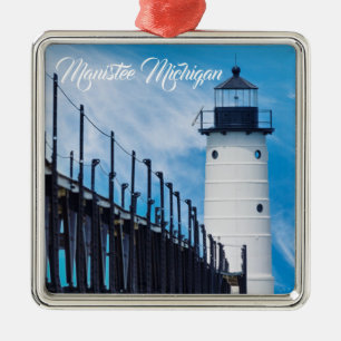 Ornement Carré Argenté Along Manistee