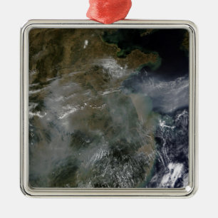 Ornement Carré Argenté Brouillard à travers la plaine de la Chine du Nord