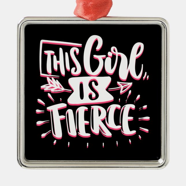 Ornement Carré Argenté Cette Fille Est L'Autonomisation De Fille Fierce (Devant)