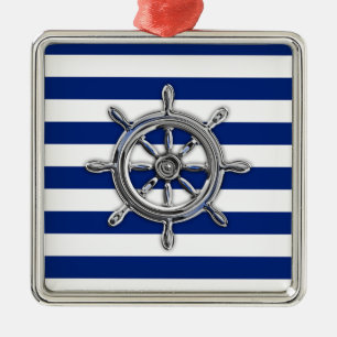 Ornement Carré Argenté Chrome Comme Roue sur les rayures nautiques