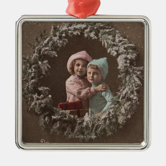 Ornement Carré Argenté Étreindre heureux d'enfants de ChristmasLittle (Devant)