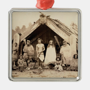 Ornement Carré Argenté Famille maorie, Nouvelle Zélande, c.1880s (copie