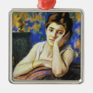 Ornement Carré Argenté Femme penchée sur une chaise