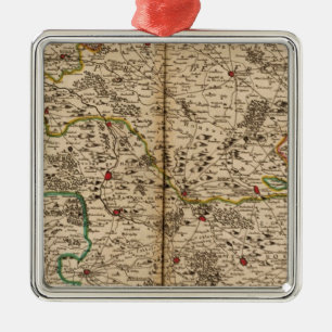 Ornement Carré Argenté Forêts allemandes