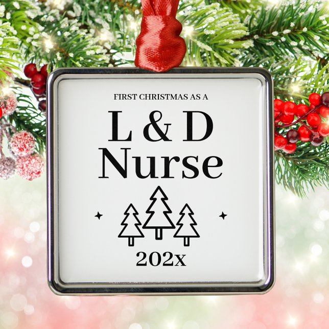 Ornement Carré Argenté Infirmière en salle d'accouchement Premier Noël de (Labor and Delivery Nurse L&D First Christmas Metal Ornament
)
