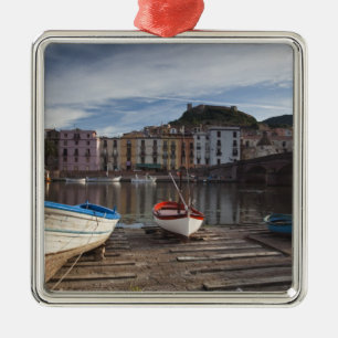 Ornement Carré Argenté Italie, Sardaigne, Bosa. Rivière Temo et Ponte
