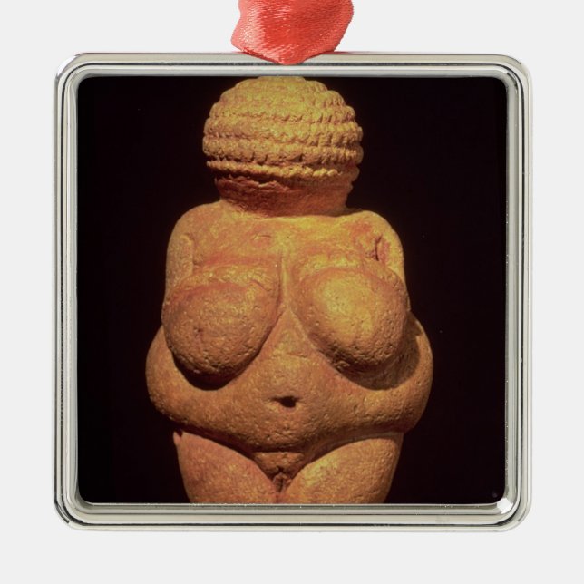 Ornement Carré Argenté Le Vénus de Willendorf, symbole de fertilité (Devant)