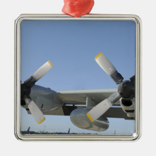 Ornement Carré Argenté Les ailes d'un LC-130 Hercules