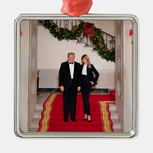 Ornement Carré Argenté Les pas de Noël Président Donald Trump & Melania (Devant)
