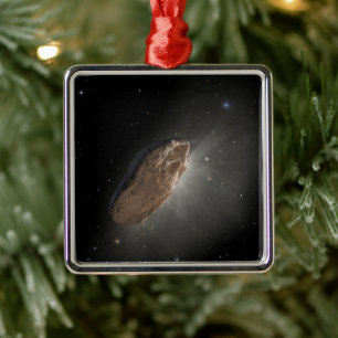 Ornement Carré Argenté L'objet interstellaire Wayward Oumuamua.