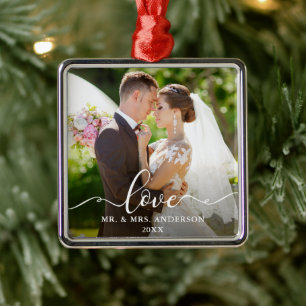 Ornement Carré Argenté Love Elegant Script Mariage Photo Mr et Mrs.