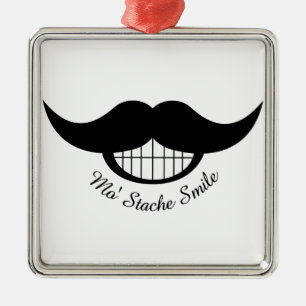 Ornement Carré Argenté Moustache