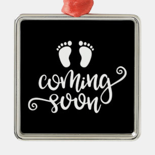 ORNEMENT CARRÉ ARGENTÉ "NOUVEAU BÉBÉ EN ROUTE" ORNAMENT DE NOËL