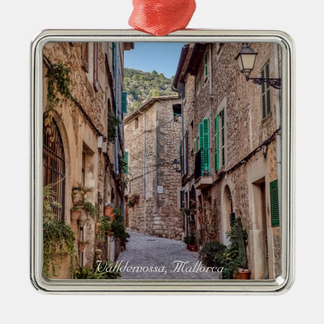 Ornement Carré Argenté Rue étroite dans le village de Valldemossa - Mallo (Devant)