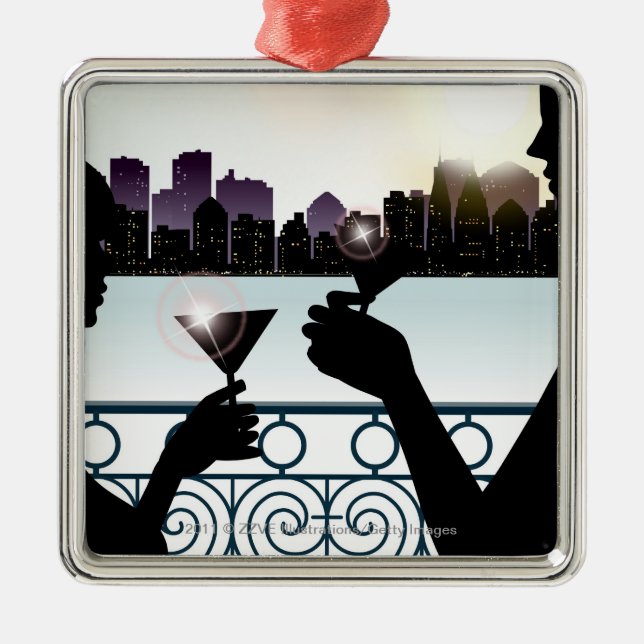 Ornement Carré Argenté Silhouette d'un couple grillant des verres de (Devant)