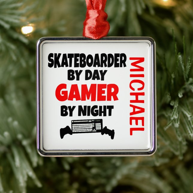 Ornement Carré Argenté Skateboarder aime jouer aux jeux vidéo (Arbre)