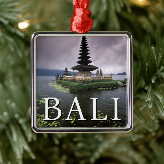 Ornement Carré Argenté Temple Ulun Danu | Bali, Indonésie (Arbre)