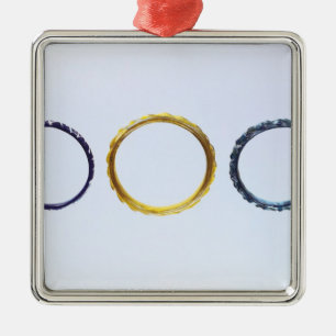 Ornement Carré Argenté Trois bracelets, de Mathay-Mandeure