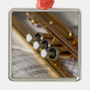 Ornement Carré Argenté Trumpet and Sheet Music Brass Instrument