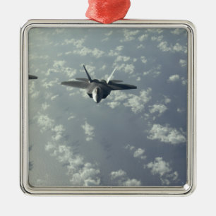 Ornement Carré Argenté Une formation de trois-bateau de F-22 Raptors