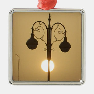 Ornement Carré Argenté Vintage Victorian Sunset street light.png