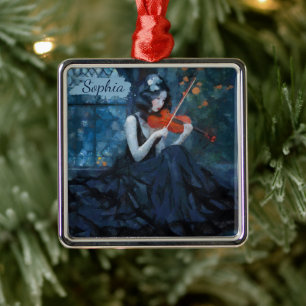 Ornement Carré Argenté Violoniste gothique Imaginaire foncé dans le jardi